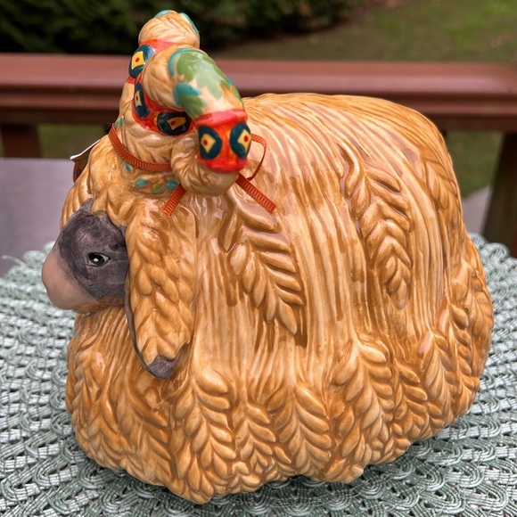 NWT gorgeous and unusual blue sky, Clayworks happy harvest edition Ram 2022 - Picture 4 of 7